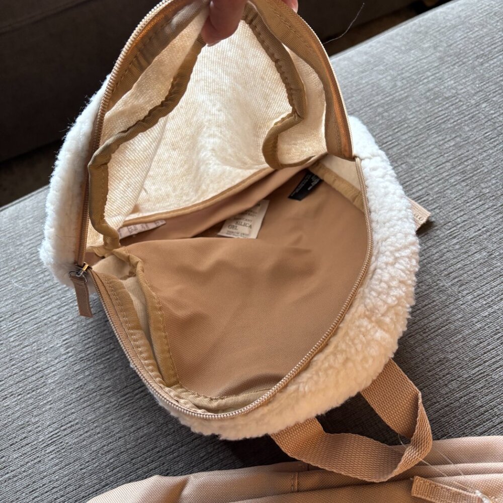 DSW Backpack and Mini Combo - Picture 4 of 4